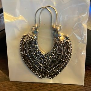 Hollow out hoop earrings